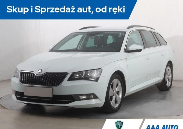 Skoda Superb cena 70000 przebieg: 172729, rok produkcji 2016 z Wojkowice małe 254